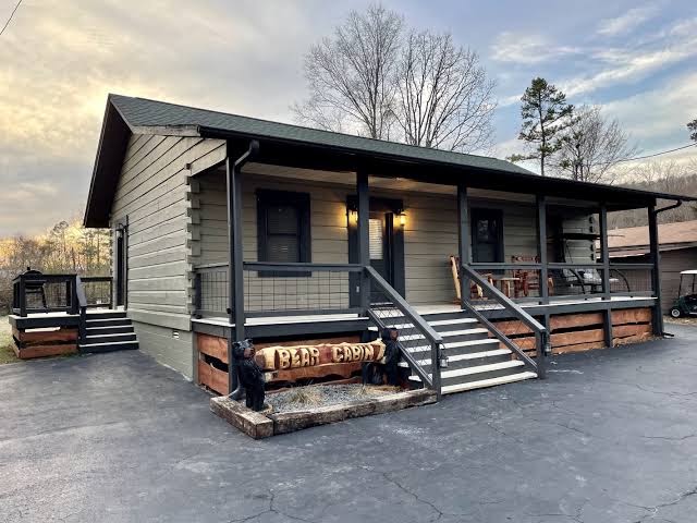 Bear Cabin, Arkansas