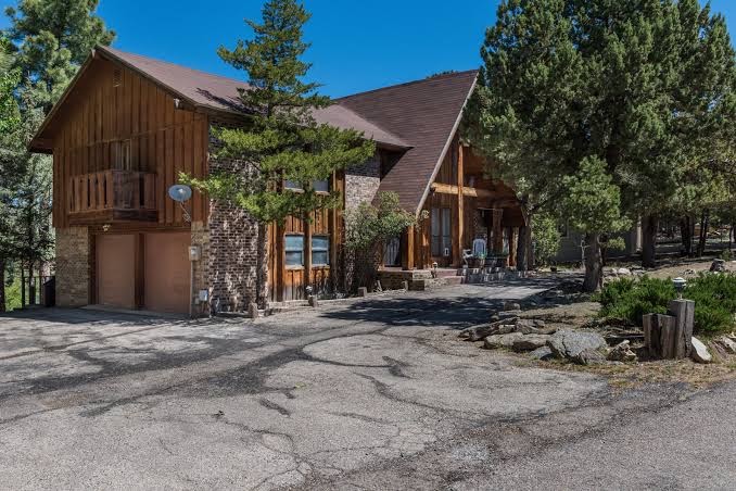 Cowboys, Indians and Outlaws | Game Room, Ruidoso