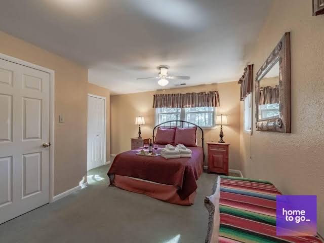 1310 ft² Cabin ∙ 2 bedrooms ∙ 4 guests, Ruidoso con Jacuzzi