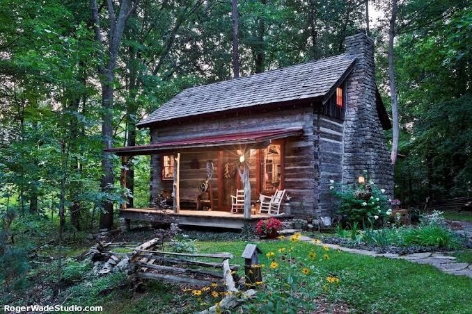 Captain's Cabin Bed & Breakfast: Historic & Romantic, Louisville