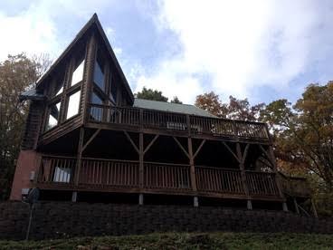 Log Cabin Rental with Appalachian Mountain Views in Boone, North Carolina