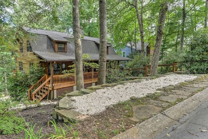 Cozy Retreat - Wooded Escape, Fire Pit, Peaceful Setting, Asheville