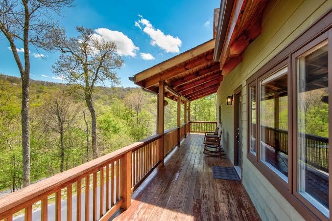 Mountain Retreat - Views, Hot Tub, Fire Pit, Game Room, Sugar Mountain