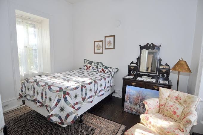 Manor at Berkeley Springs, Maryland con Piscina