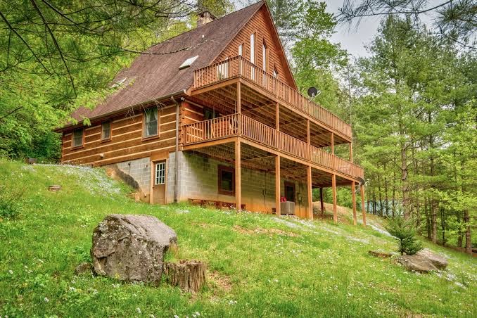 Cozy Creek Hideaway - Yard, Hot Tub, Foosball, Fireplace, Virginia con Jacuzzi