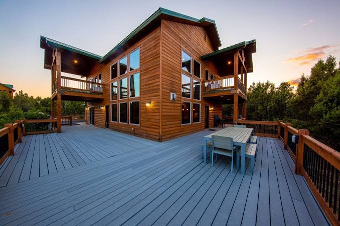 Luxury log cabin in the ZION mtns., privacy, pool access, 10 min. to Zion, Zion Park