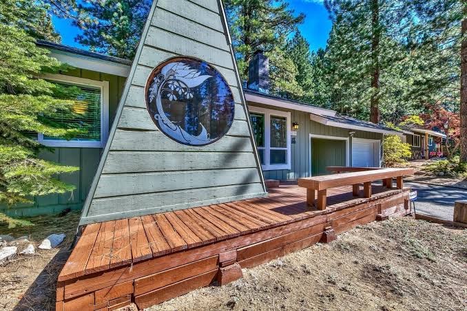 The Bear Creek Cabin is an immaculate 2 bedroom Tahoe retreat., Lake Tahoe
