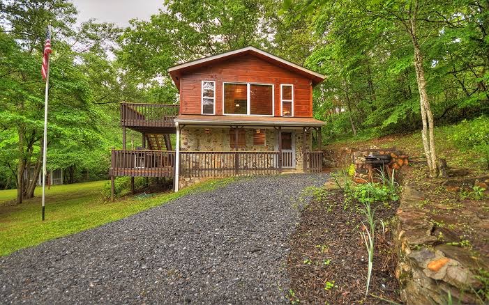 Knotty Creek Retreat - Creek access & hot tub, Georgia con jacuzzi