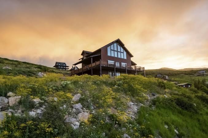Harbor Lodge at Bear Lake (Sleeps 28) by Bear Lake Luxury Rentals