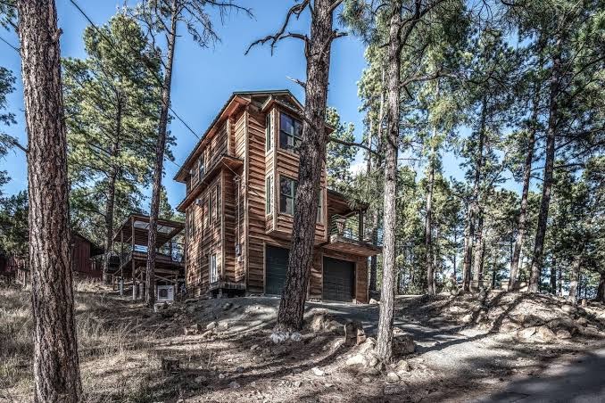 Redwood in the Upper Canyon (NOT impacted by fire), Ruidoso con Jacuzzi