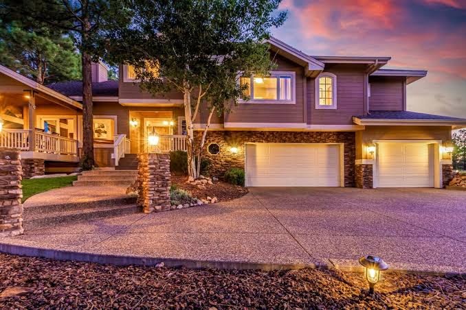 Towering Pines Estate|5 Showers|Hot Tub|Sleeps 12, Flagstaff