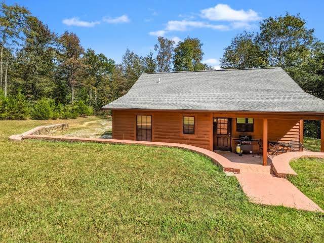 Stone Cottage in the Woods- brand new OPTIONAL Hot Tub, Arkansas