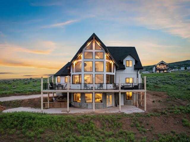 Brand New! Views! Hot Tub! Arcades! Ideal Beach!, Bear Lake