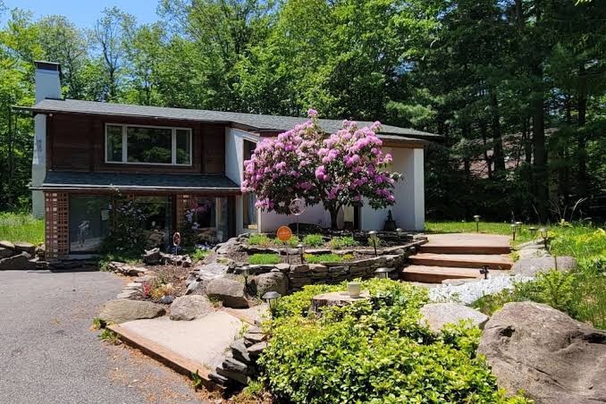 Updated Cozy Log Cabin Family/Pet kind near Water/State Parks!, Pensilvania Poconos