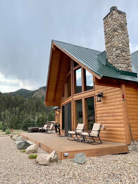 Almost Heaven in the Upper Valley With High Speed Wifi, Red River