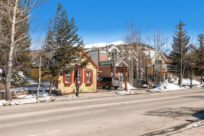New Listing! Adventurer's Delight 1 Bedroom Condo by RedAwning, Frisco