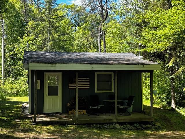 Rustic cabin near recreational, ATV and fishermans dream., Wisconsin