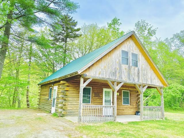 The Bear Lodge Cabin - A rustic retreat on the Ammonoosuc River, Lincoln