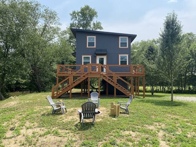 The Creek House, a creekside tree top cabin, Hocking Hills
