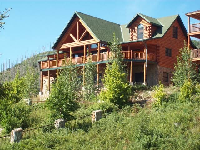 Large family oriented cabin, built for easy living and people who love to cook, Mount Lemmon