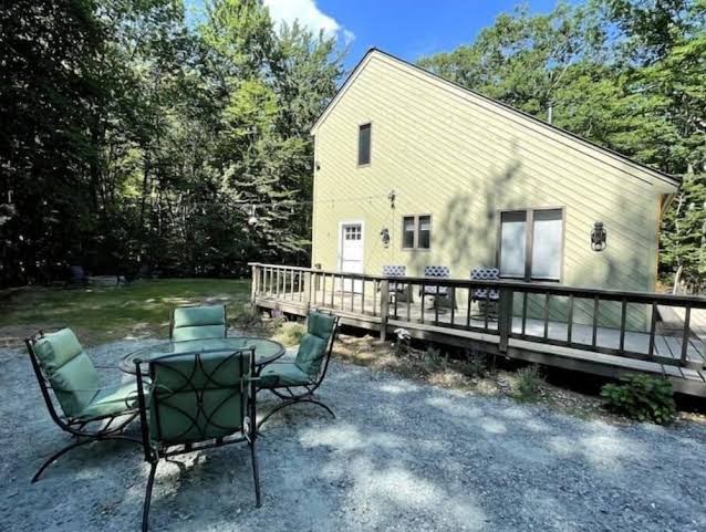 The Campton Cabin - Hike, Swim, Relax, and Ski, New Hampshire con Piscina