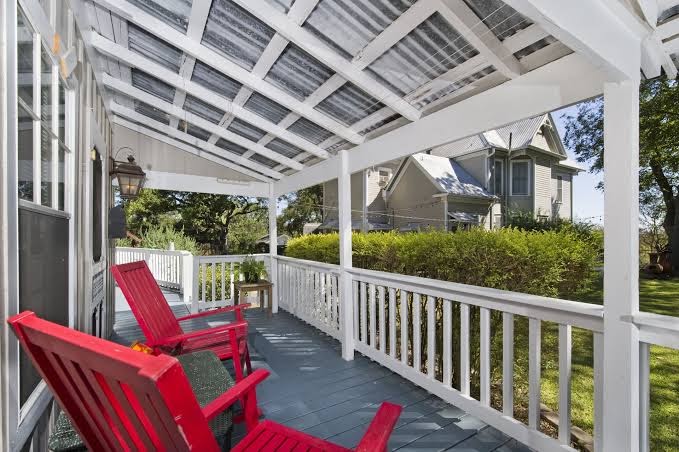 Great Location-walking distance to downtown; quiet; historical district, San Marcos
