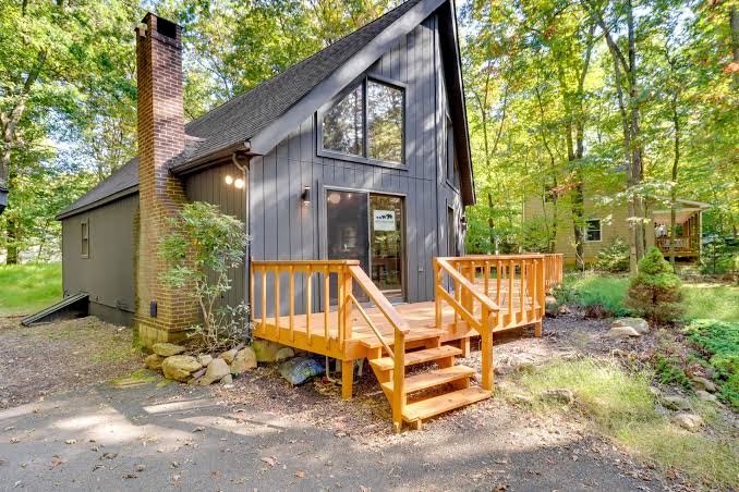 Bright + Modern Poconos Cabin: Community Beach!, Pensilvania Poconos