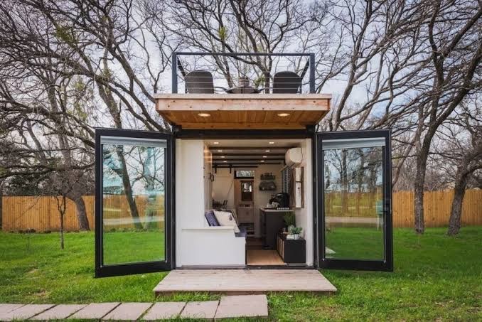 Tiny Container Farmhouse: 12 Min to Magnolia/Baylor, Waco