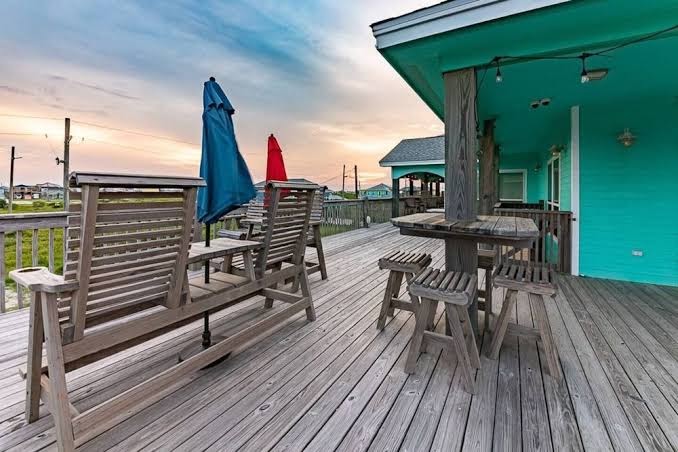 Summer, Sand, & Sea | 1min Walk!, Galveston