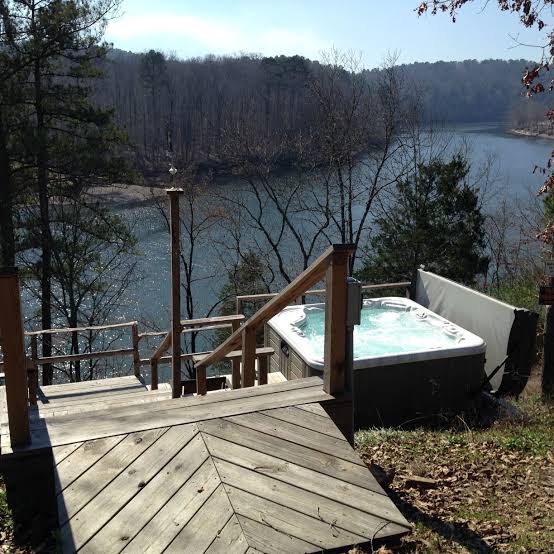 Lake Cabin on the Bluff, Hot Springs