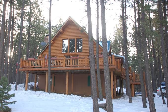 Picturesque Mountain Cabin - Sleeps 8, Angel Fire