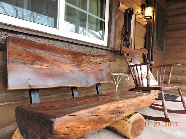 Authentic Log Cabin, 1.25 Acres, Seasonal Creek, Fireplace! 1.6 Miles to Square, Prescott