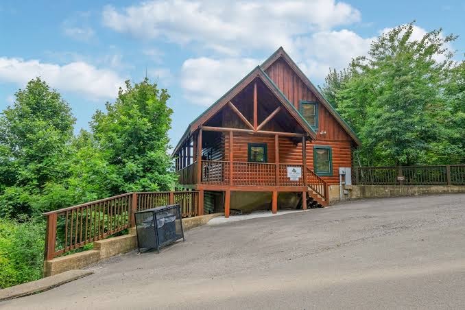 Higher Ground, Gatlinburg con piscina
