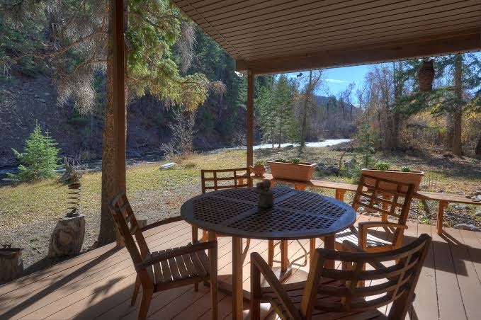 Riverside Retreat - Secluded, Private, WiFi, Fishing, Deck, Montañas de Florida