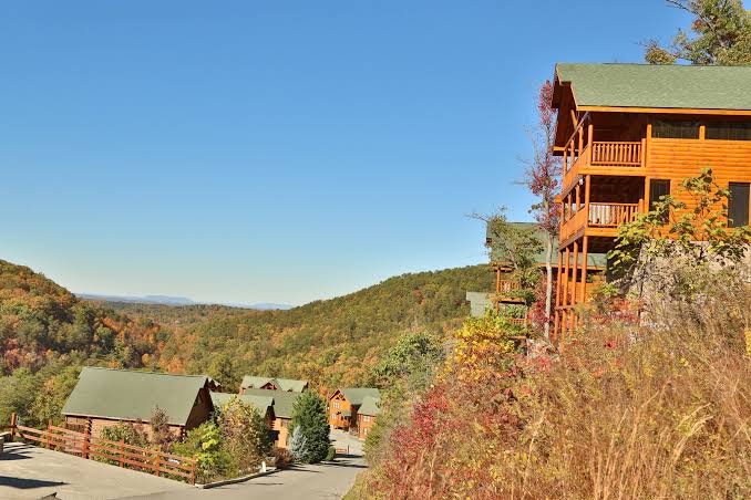 Splendid Mountain Cabin with Expansive View, Tennessee Smoky Mountains
