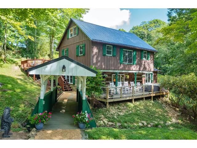 Heaven's Bridge Creekside Cabin, Sugar Mountain