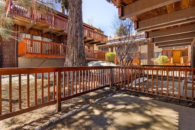 Steps Away From Slopes Beautiful Snow Summit Cabin, Big Bear con Alberca