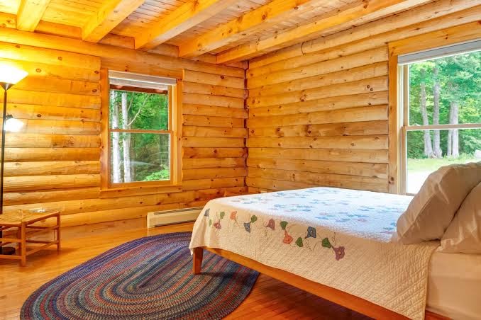 Charming and Secluded Cabin w/ Wood Stove, Private Hot Tub, and Mountain Views, New Hampshire con Jacuzzi