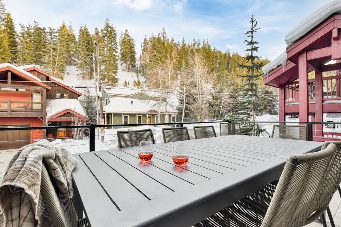 Webster by AvantStay | ⛷️ Central Location w/ Hot Tub and Patio, Park City
