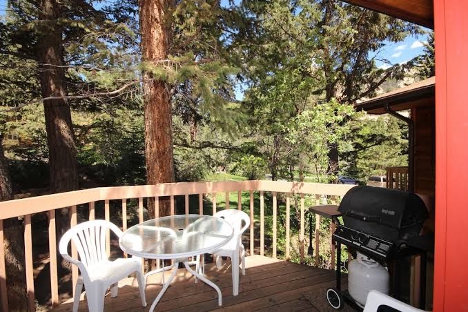 Streamside on Fall River, Estes Park