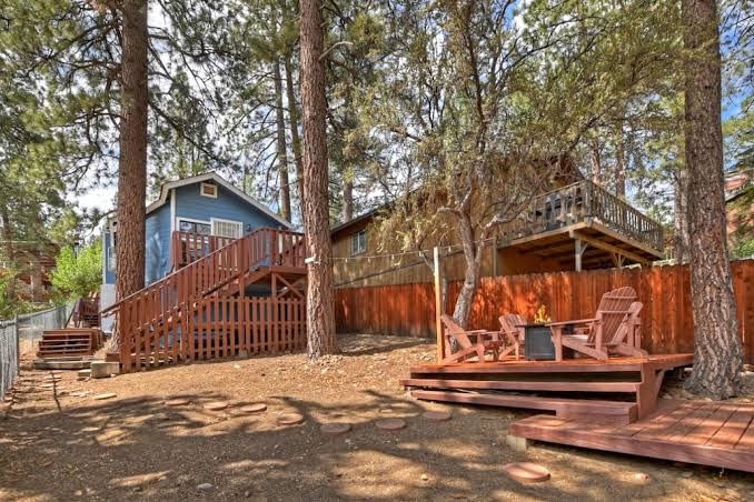 Babb's Getaway Duplicate #1 Cabin Big Bear Getaway w-Patio-Balcony-BBQ Grill!
