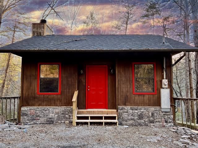 ♥️Love Shack♥️in-room jacuzzi 1Mile to Pkwy Pets Ok, Gatlinburg