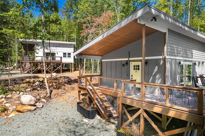Cozy Beehive Treehouse, Montañas de North Carolina