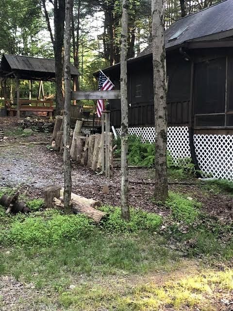 Pet Friendly Cozy Cabin in the Woods, Pennsylvania