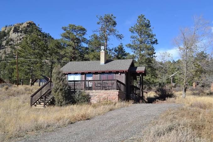 Haiyaha - 1 bedroom cabin with amazing views and summer pool, Estes Park
