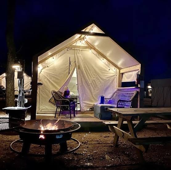 Son's Blue River Camp Glamping Cabin Q, Río San Marcos