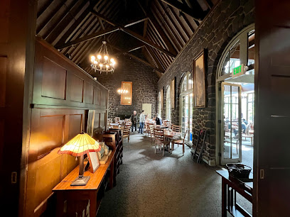 Multnomah Falls Lodge