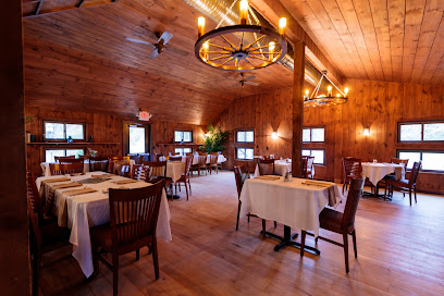 Tamarack Lodge & Glamping Resort CT