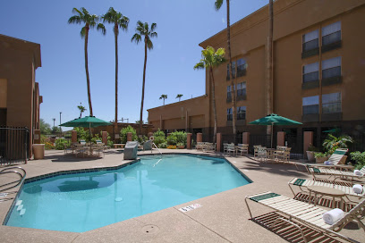 GreenTree Inn & Suites Phoenix Sky Harbor